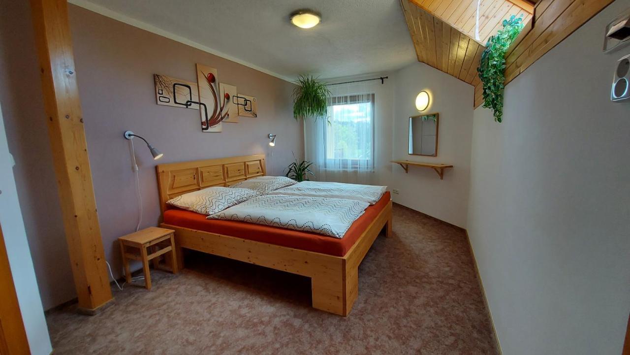 Apartmany Pod Lesem Rodvínov Extérieur photo