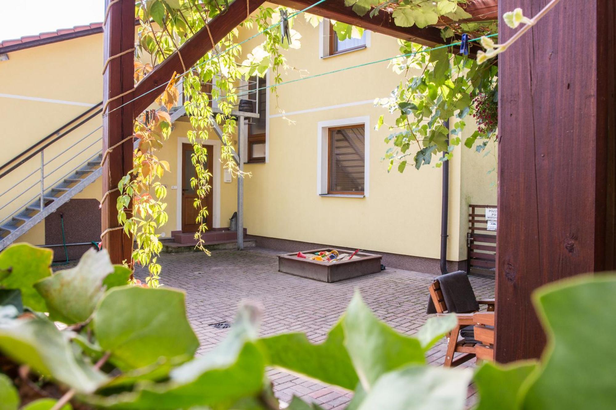 Apartmany Pod Lesem Rodvínov Extérieur photo